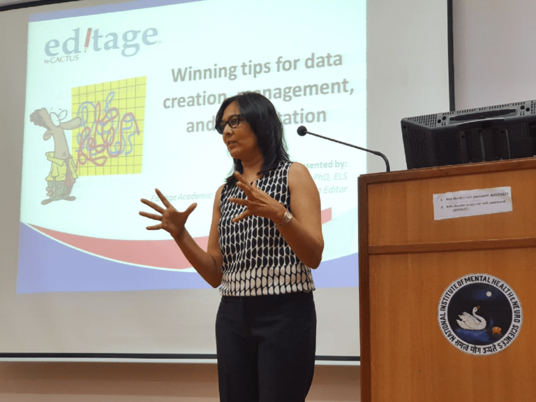 論文執筆者向けトレーニングを開始